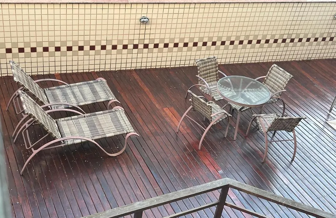 Maravilhoso Apartamento 100m da praia-1
